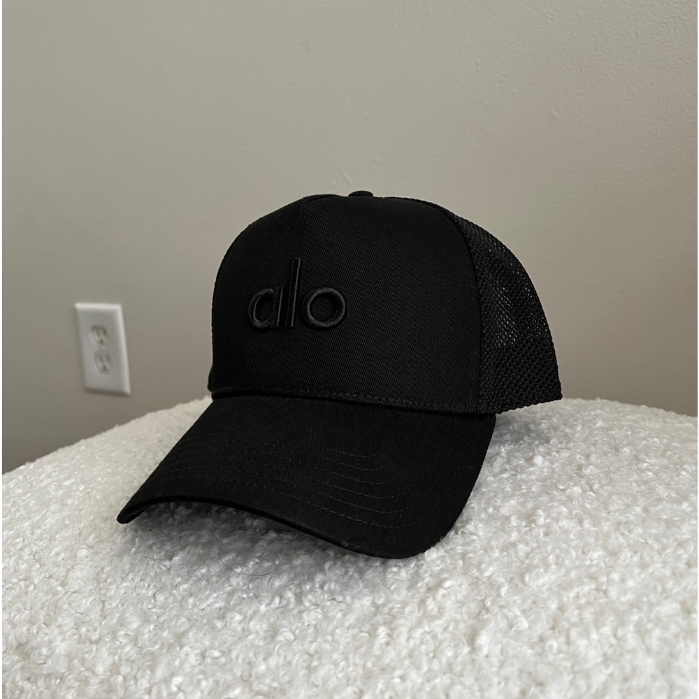 ALO District trucker hat